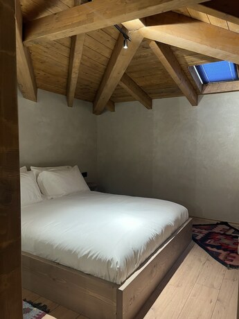 Imagen de la habitación del Hotel Faces and Places Boutique. Foto 16
