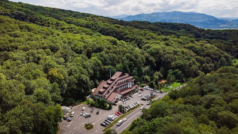 Imagen general del Hotel Fântânița Haiducului. Foto 1