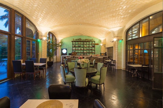 Imagen del bar/restaurante del Hotel Factoria. Foto 2