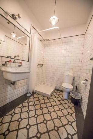 Imagen de la habitación del Hotel Factory Rooms Barbate. Foto 8