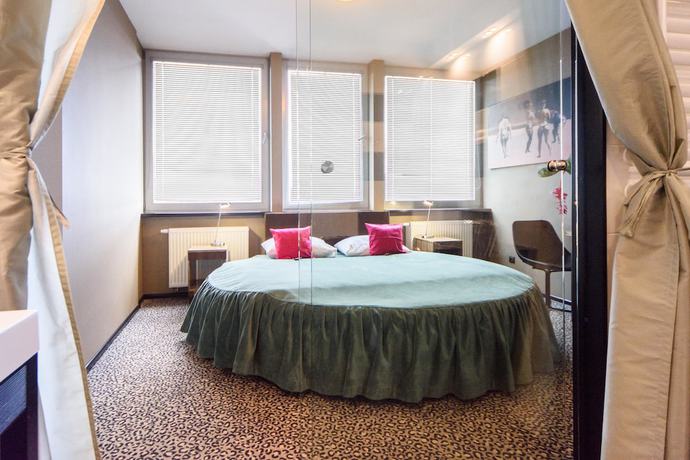 Imagen de la habitación del Hotel Fado Spa and Restaurant. Foto 15