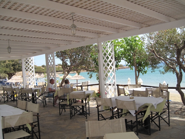 Imagen del bar/restaurante del Hotel Faedra Beach. Foto 6