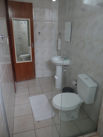 Imagen de la habitación del Hotel Faenician. Foto 14