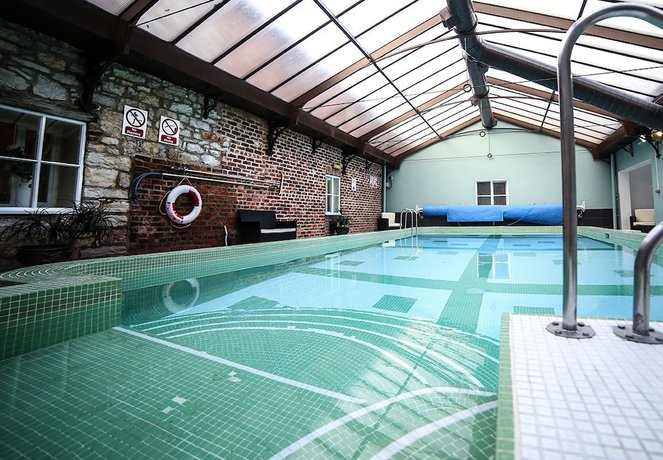 Imagen de la piscina del Hotel Faenol Fawr. Foto 20