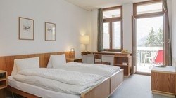 Imagen de la habitación del Hotel Faern Arosa Altein. Foto 2