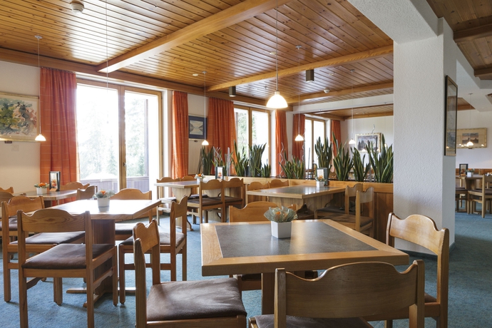 Imagen del bar/restaurante del Hotel Faern Crans-montana Valaisia. Foto 3