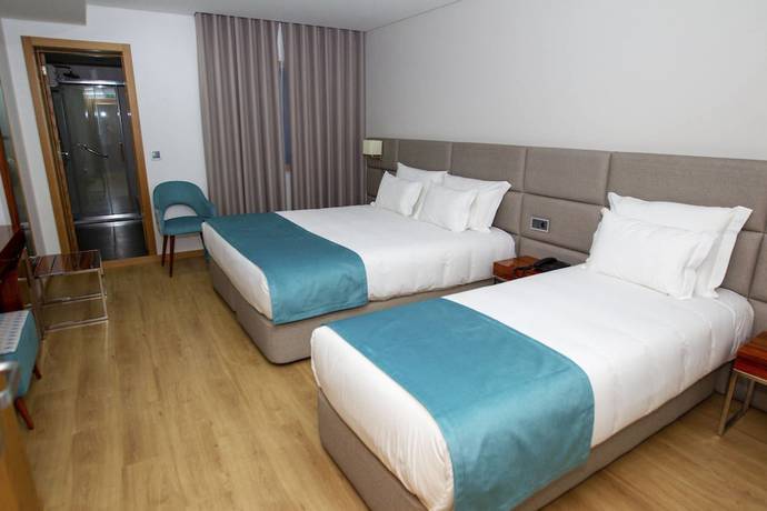 Imagen de la habitación del Hotel Fafense. Foto 11