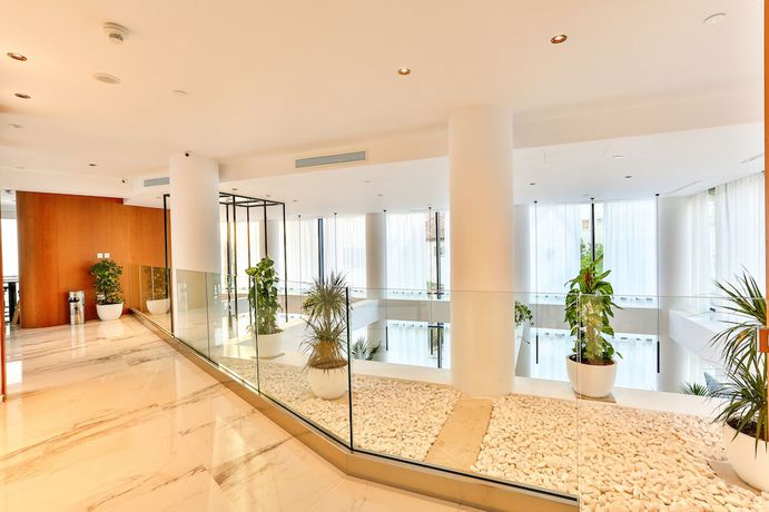 Imagen de los interiores del Hotel Fagus by Aycon. Foto 18