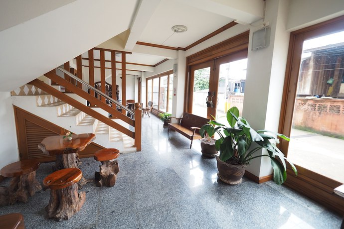 Imagen de los interiores del Hotel Fah Place. Foto 19