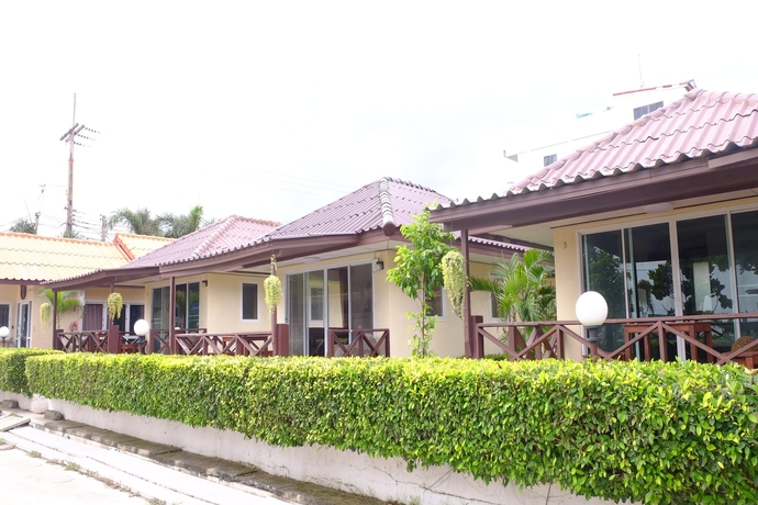 Imagen de los exteriores del Hotel Fah Talay Resort. Foto 18