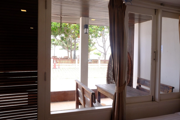 Imagen de la habitación del Hotel Fah Talay Resort. Foto 10