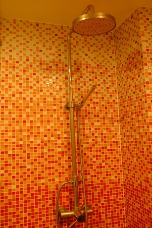 Imagen de la habitación del Hotel Fah Talay Resort. Foto 13
