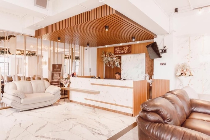 Imagen de los interiores del Hotel Fahira Bukittinggi Syariah. Foto 16