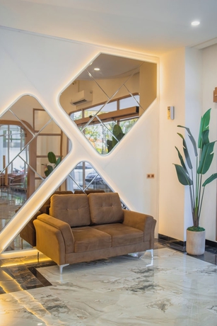 Imagen de los interiores del Hotel Fahira Syariah Padang. Foto 16