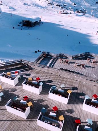 Imagen de los exteriores del Hotel Fahrenheit Seven Val Thorens. Foto 9