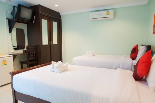 Imagen de la habitación del Hotel Fahsai Bay Villa. Foto 3