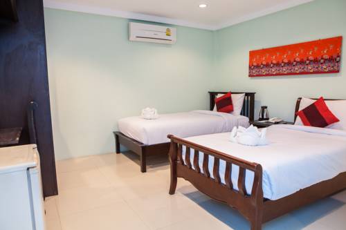 Imagen de la habitación del Hotel Fahsai Bay Villa. Foto 6