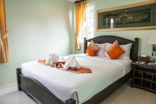 Imagen de la habitación del Hotel Fahsai Bay Villa. Foto 12