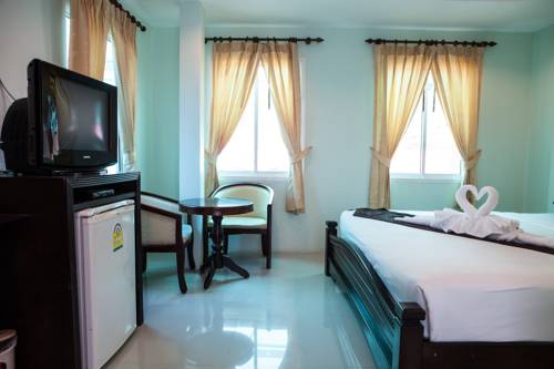 Imagen de la habitación del Hotel Fahsai Bay Villa. Foto 14