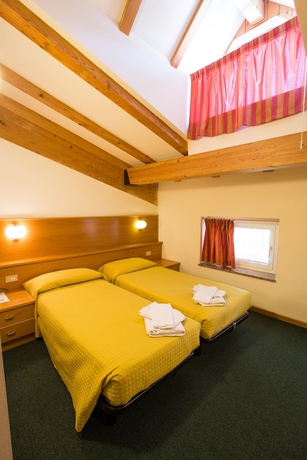 Imagen de la habitación del Hotel Fai. Foto 8