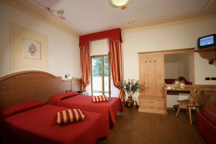 Imagen de la habitación del Hotel Fai. Foto 10