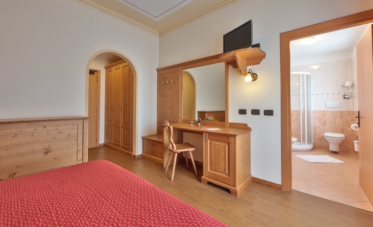 Imagen de la habitación del Hotel Fai. Foto 11
