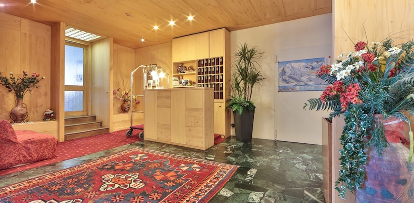 Imagen de los interiores del Hotel Fai. Foto 18