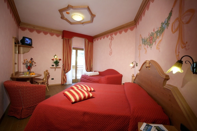 Imagen de la habitación del Hotel Fai. Foto 14