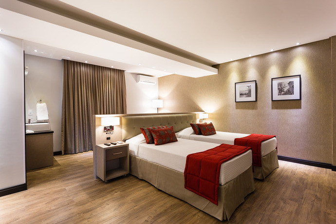 Imagen de la habitación del Hotel Faial Prime Suítes. Foto 6