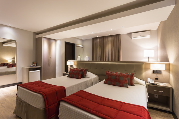 Imagen de la habitación del Hotel Faial Prime Suítes. Foto 7