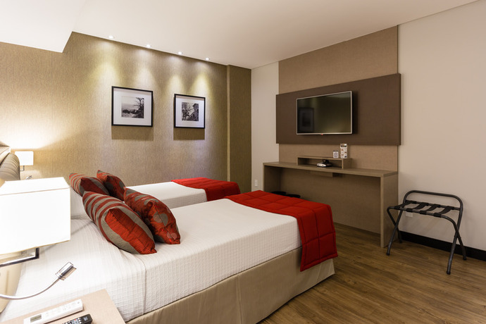 Imagen de la habitación del Hotel Faial Prime Suítes. Foto 10