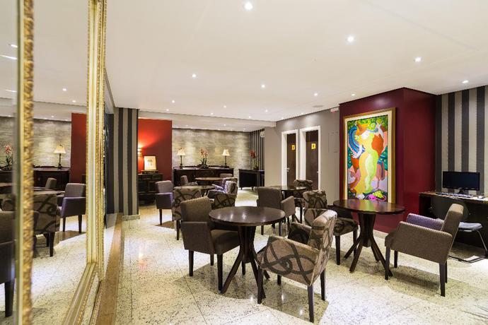 Imagen del bar/restaurante del Hotel Faial Prime Suítes. Foto 5