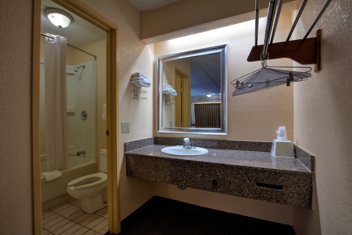 Imagen de la habitación del Hotel Fair View Inn And Suites. Foto 8