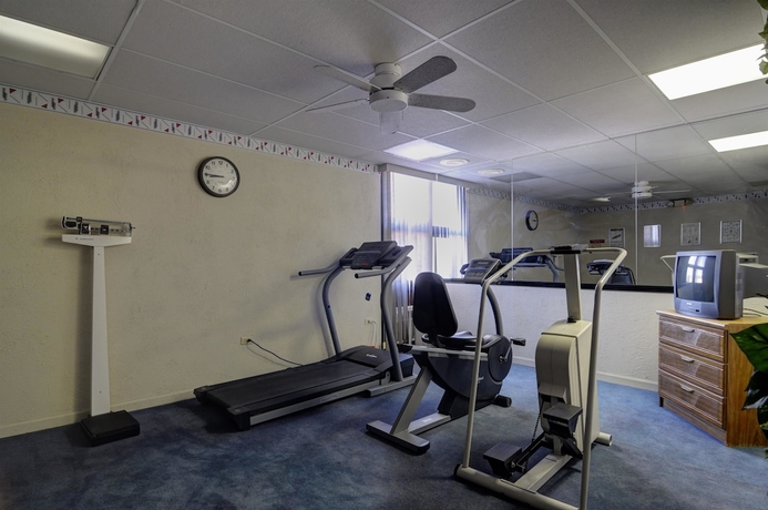 Imagen de los interiores del Hotel FairBridge Inn Express, Barrington. Foto 17