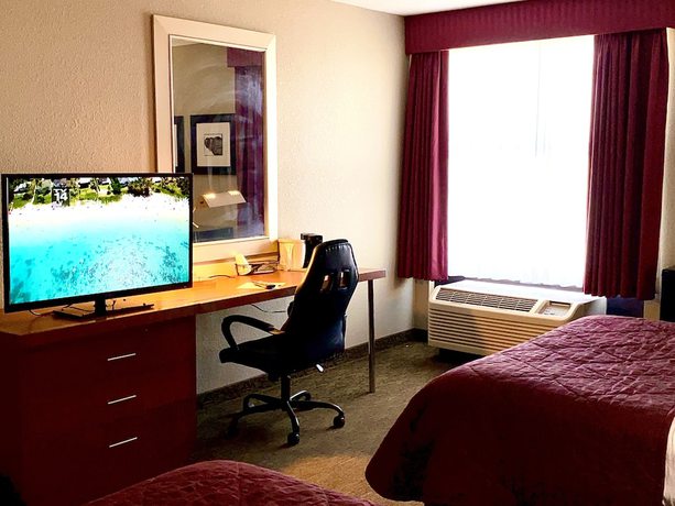 Imagen de la habitación del Hotel FairBridge Inn and Suites Fort Wayne. Foto 8