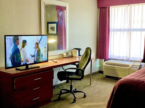 Imagen de la habitación del Hotel FairBridge Inn and Suites Fort Wayne. Foto 15