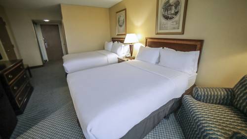 Imagen de la habitación del Hotel Fairbridge And Conference Center. Foto 3