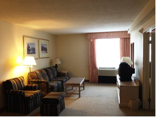 Imagen de la habitación del Hotel Fairbridge Cleveland East. Foto 9