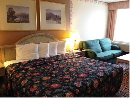 Imagen de la habitación del Hotel Fairbridge Cleveland East. Foto 15