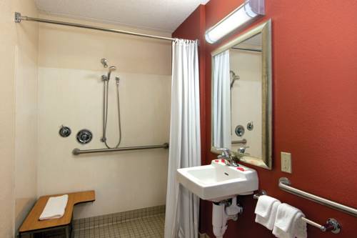 Imagen de la habitación del Hotel Fairbridge Inn Express Baton Rouge. Foto 14