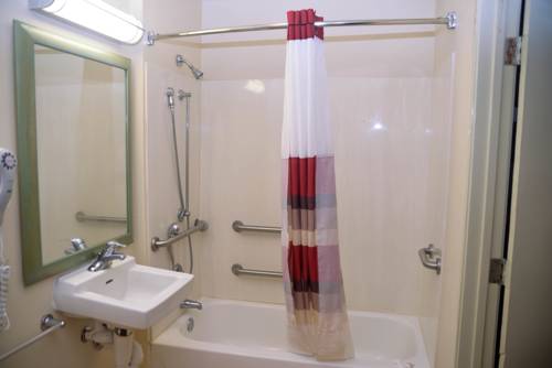 Imagen de la habitación del Hotel Fairbridge Inn Express Baton Rouge. Foto 15
