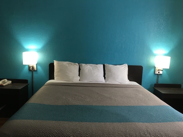 Imagen de la habitación del Hotel Fairbridge Inn Express Melrose Park. Foto 12