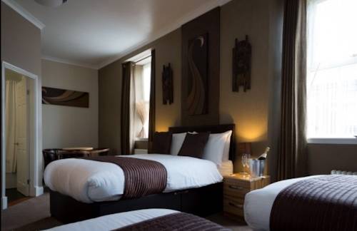 Imagen de la habitación del Hotel Fairburn. Foto 13