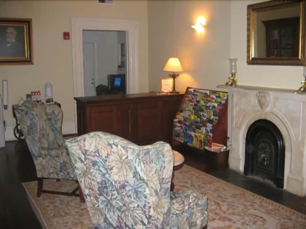 Imagen de los interiores del Hotel Fairchild House Bed and Breakfast. Foto 19