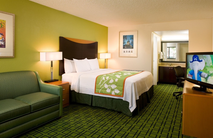 Imagen de la habitación del Hotel Fairfield By Marriott Anaheim Resort. Foto 3
