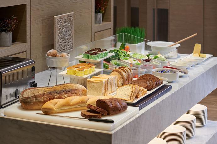 Imagen del bar/restaurante del Hotel Fairfield By Marriott Bintulu Paragon. Foto 6