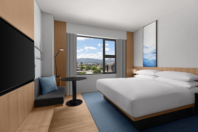 Imagen de la habitación del Hotel Fairfield By Marriott Cebu Mandaue City. Foto 5