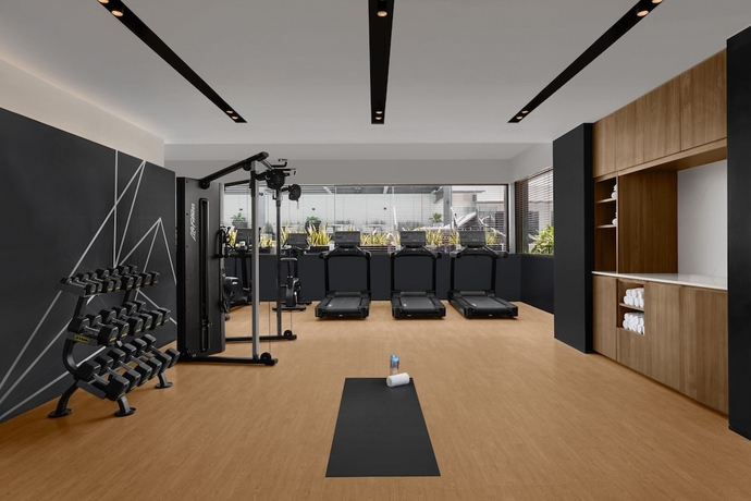 Imagen de los interiores del Hotel Fairfield By Marriott Cebu Mandaue City. Foto 12