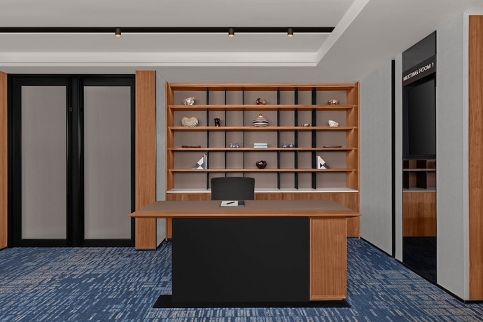 Imagen de los interiores del Hotel Fairfield By Marriott Cebu Mandaue City. Foto 14