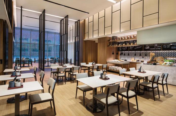 Imagen del bar/restaurante del Hotel Fairfield By Marriott Dongguan Changping. Foto 3